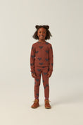Load image into Gallery viewer, Hearts Brown Leggings
